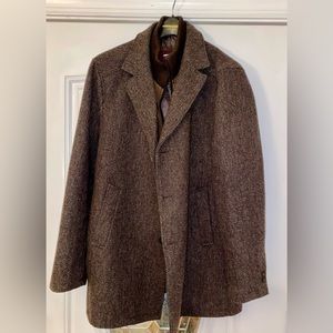 Johnston and Murphy Car Coat Size Large, excellent condition.